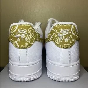 Nike | Shoes | Nike Air Force 7 Essential Barely Paisley  display picture 2
